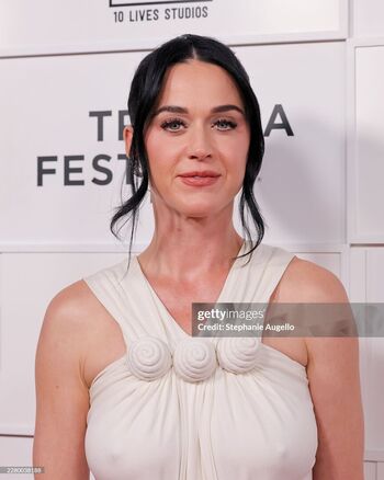 Full leaked Katy perry private photo