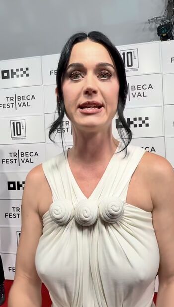Full leaked Katy perry private photo