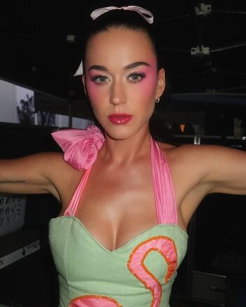 Full leaked Katy perry private photo