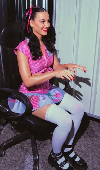 Full leaked Katy perry private photo