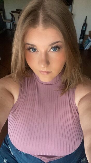 Full leaked Kayberryxo private onlyfans photo