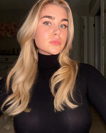 Full leaked Kayla mcgrayne private onlyfans photo