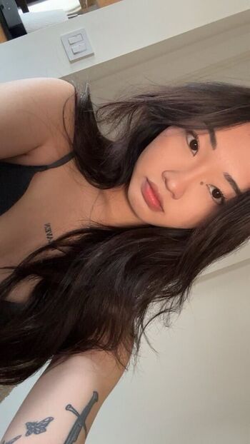 Full leaked Kayla vy page private photo