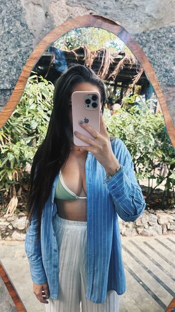 Full leaked Kaylane flores private onlyfans photo