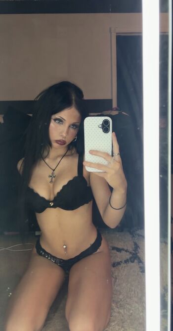 Full leaked Kaylarold private photo