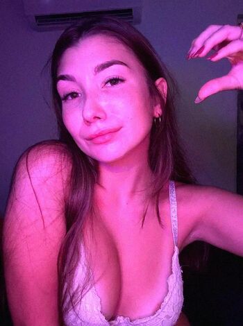 Full leaked Kayleeenxxoxo private onlyfans photo