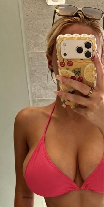 Full leaked Kayleighdeane private photo