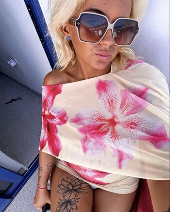Full leaked Kayleighdeane private photo