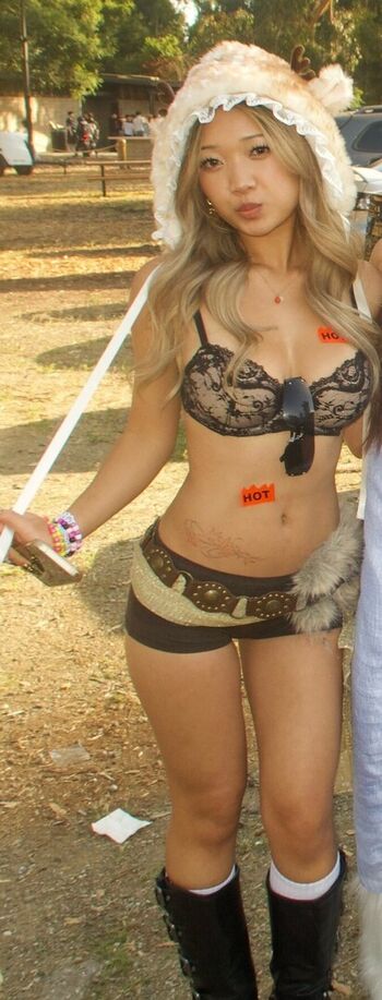 Full leaked Kayliavang private photo