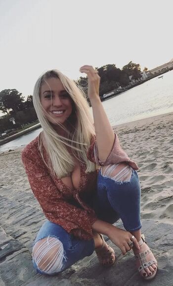 Full leaked Kayliekaywrites private onlyfans photo