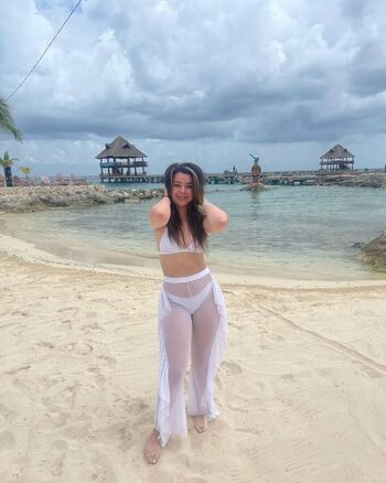 Full leaked Kayylaao private onlyfans photo