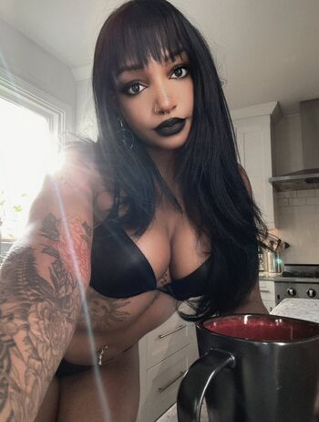 Full leaked Kayyy bear private onlyfans photo