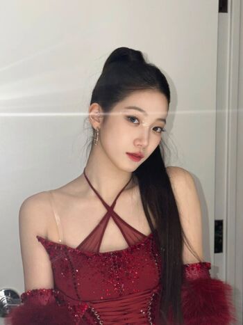 Kazuha Nakamura 中村 一葉