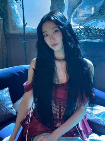 Kazuha Nakamura 中村 一葉