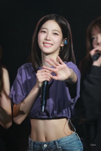 Kazuha Nakamura 中村 一葉 | LESSERAFIM