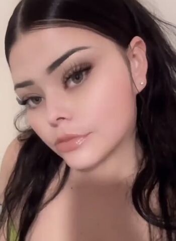 Full leaked Keepitguera private onlyfans photo