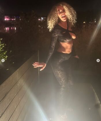 Full leaked Keishaaaxx private onlyfans photo