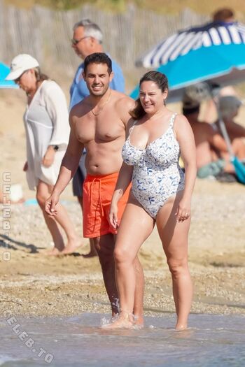 Kelly Brook