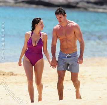 Full leaked Kelly brook page private photo