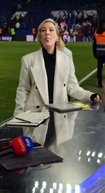 Full leaked Kelly cates private photo