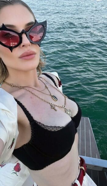 Full leaked Kelly osbourne page private photo