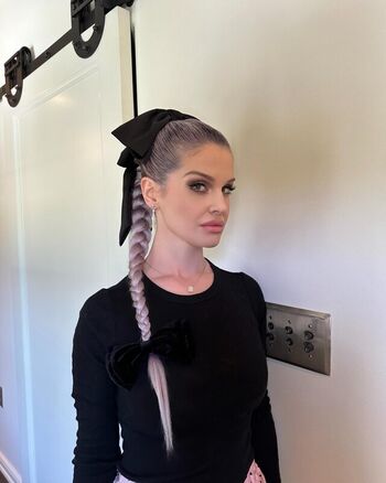 Full leaked Kelly osbourne private photo