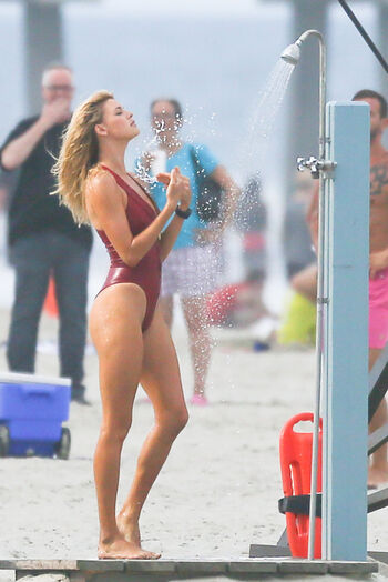 Full leaked Kelly rohrbach private photo