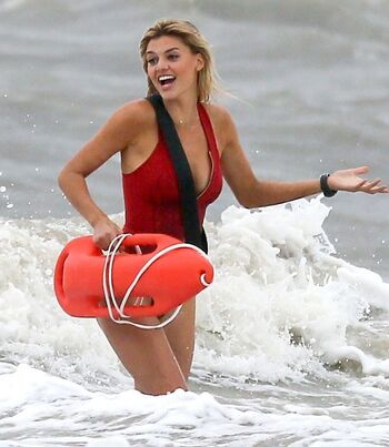 Full leaked Kelly rohrbach private photo