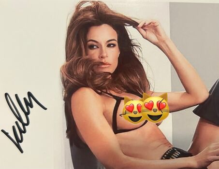 Full leaked Kellybensimon private onlyfans photo