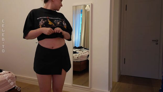 Full leaked Kellymissesvlog private photo