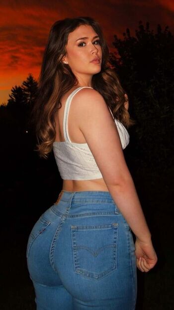 Full leaked Kellynicole private photo