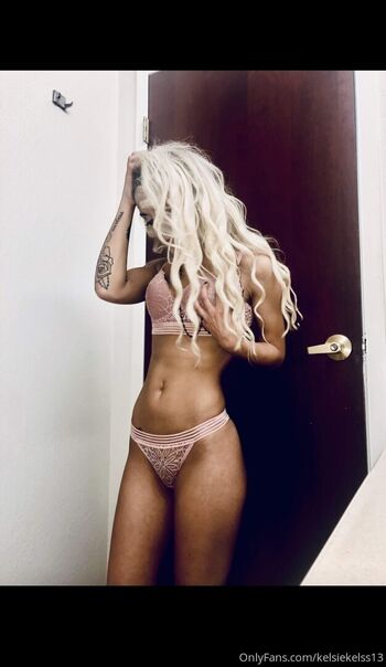 Full leaked Kelsiekelss private photo