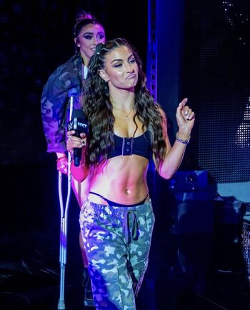 Full leaked Kendal grey private photo