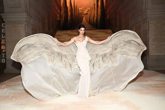 Full leaked Kendall jenner page private photo