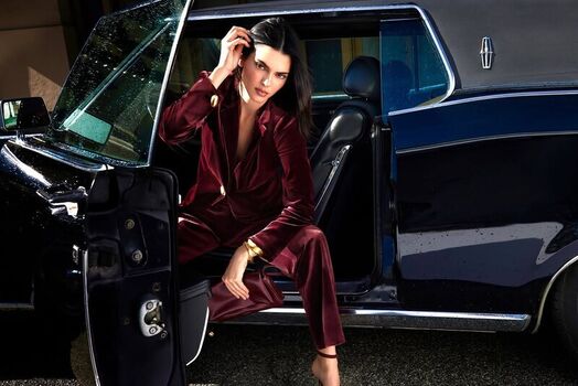 Full leaked Kendall jenner page private photo