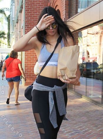 Full leaked Kendall jenner page private photo
