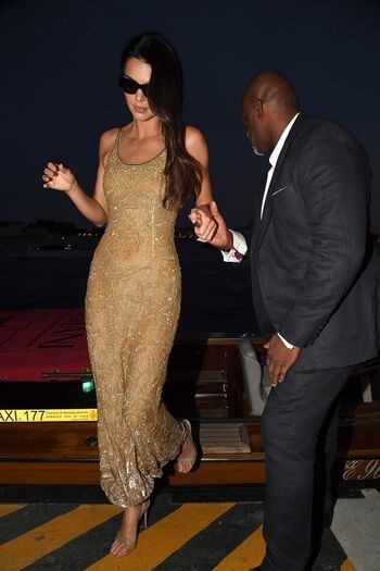 Full leaked Kendall jenner page private photo