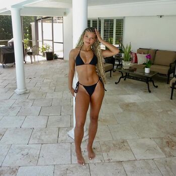 Full leaked Kendall jones private photo
