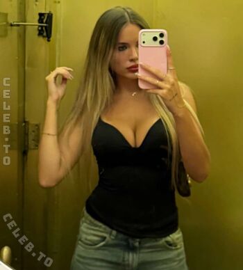 Full leaked Kendra rowe private photo