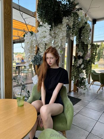 Full leaked Kennaabennett page private onlyfans photo