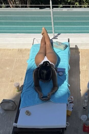 Full leaked Kenza boutrif private photo