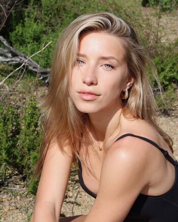 Full leaked Kenzi hope private onlyfans photo