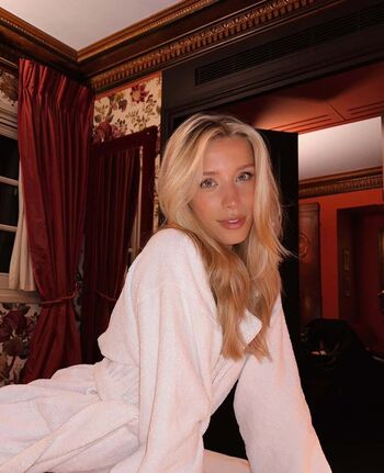 Full leaked Kenzi hope private onlyfans photo