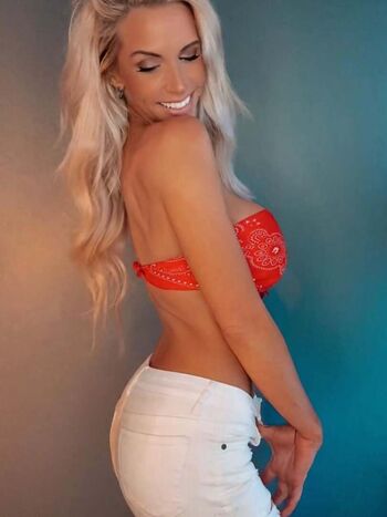 Full leaked Kenzie rose private onlyfans photo