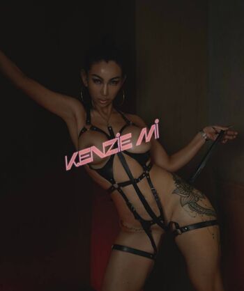 Full leaked Kenziemi private onlyfans photo