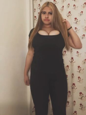 Full leaked Kerenmorales private onlyfans photo