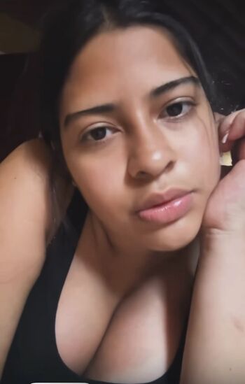 Full leaked Kerenmorales private onlyfans photo