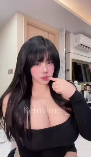 Full leaked Kermitmeji private onlyfans photo