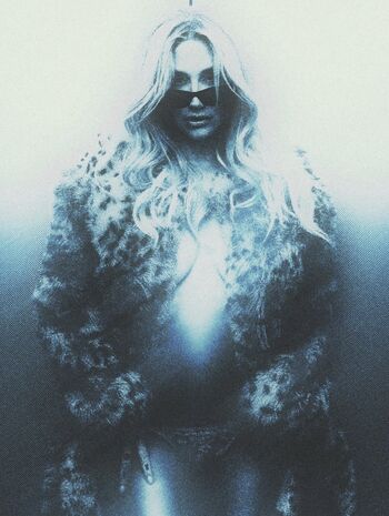 Full leaked Kesha private photo