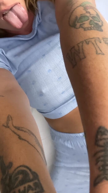 Full leaked Kesha private photo